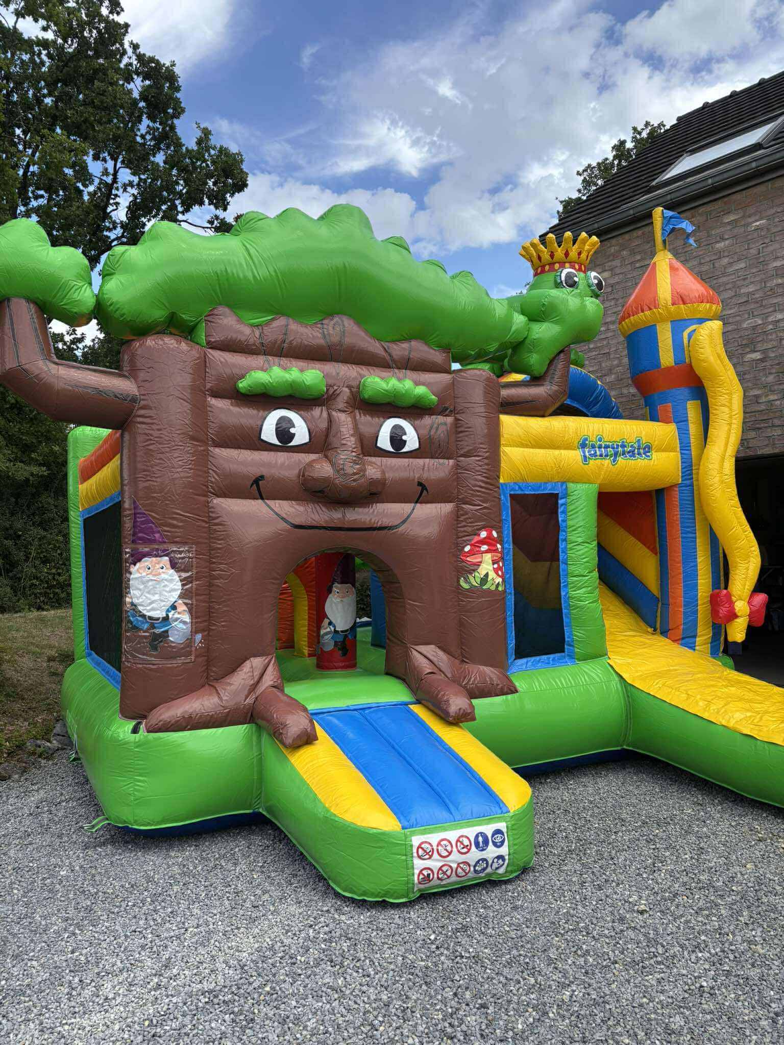 Château gonflable Conte de Fée - Vue 1