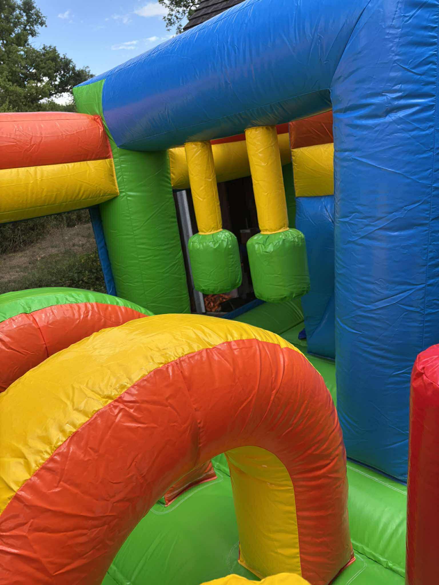 Château gonflable Conte de Fée - Vue 2