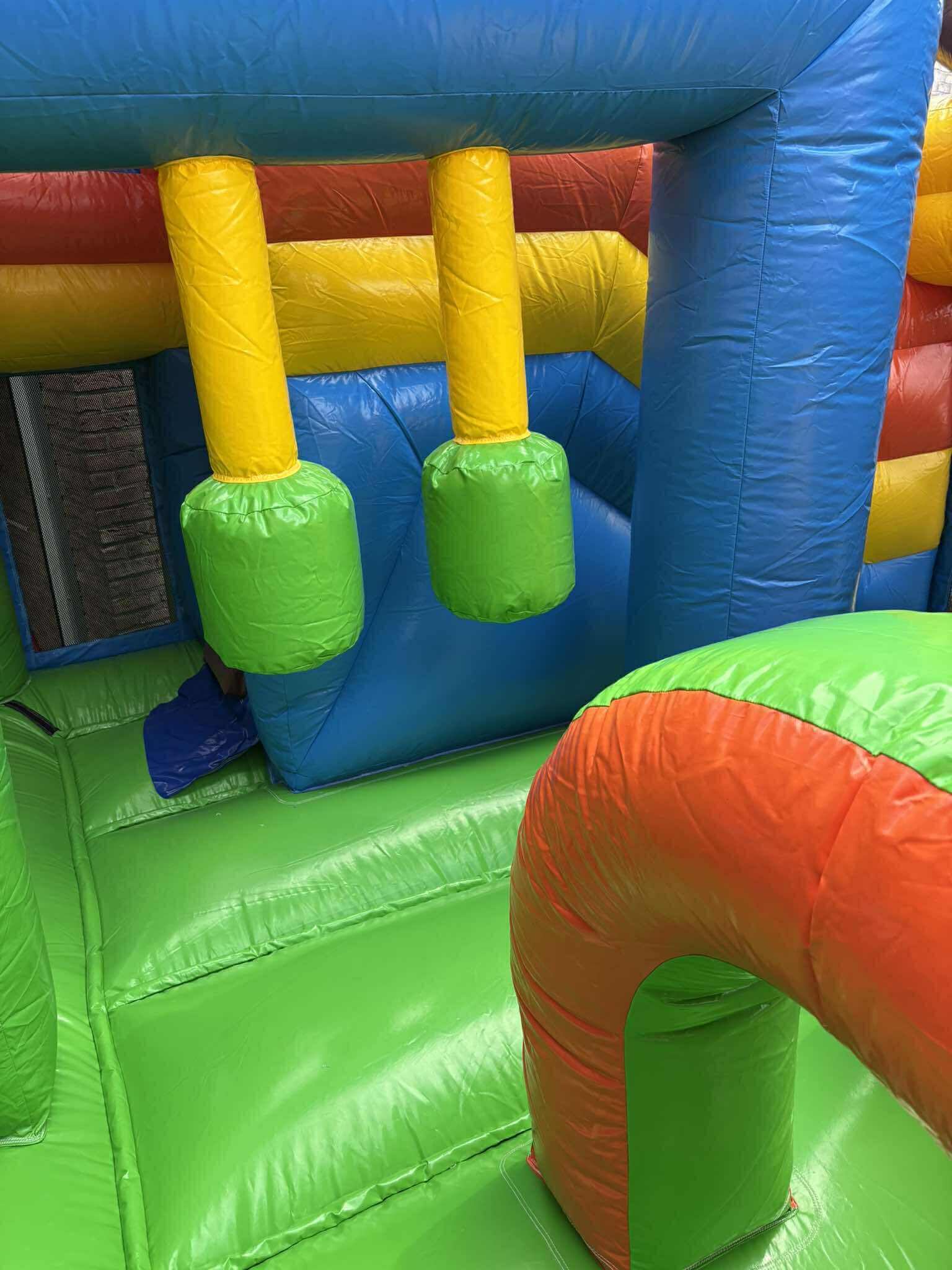 Château gonflable Conte de Fée - Vue 4