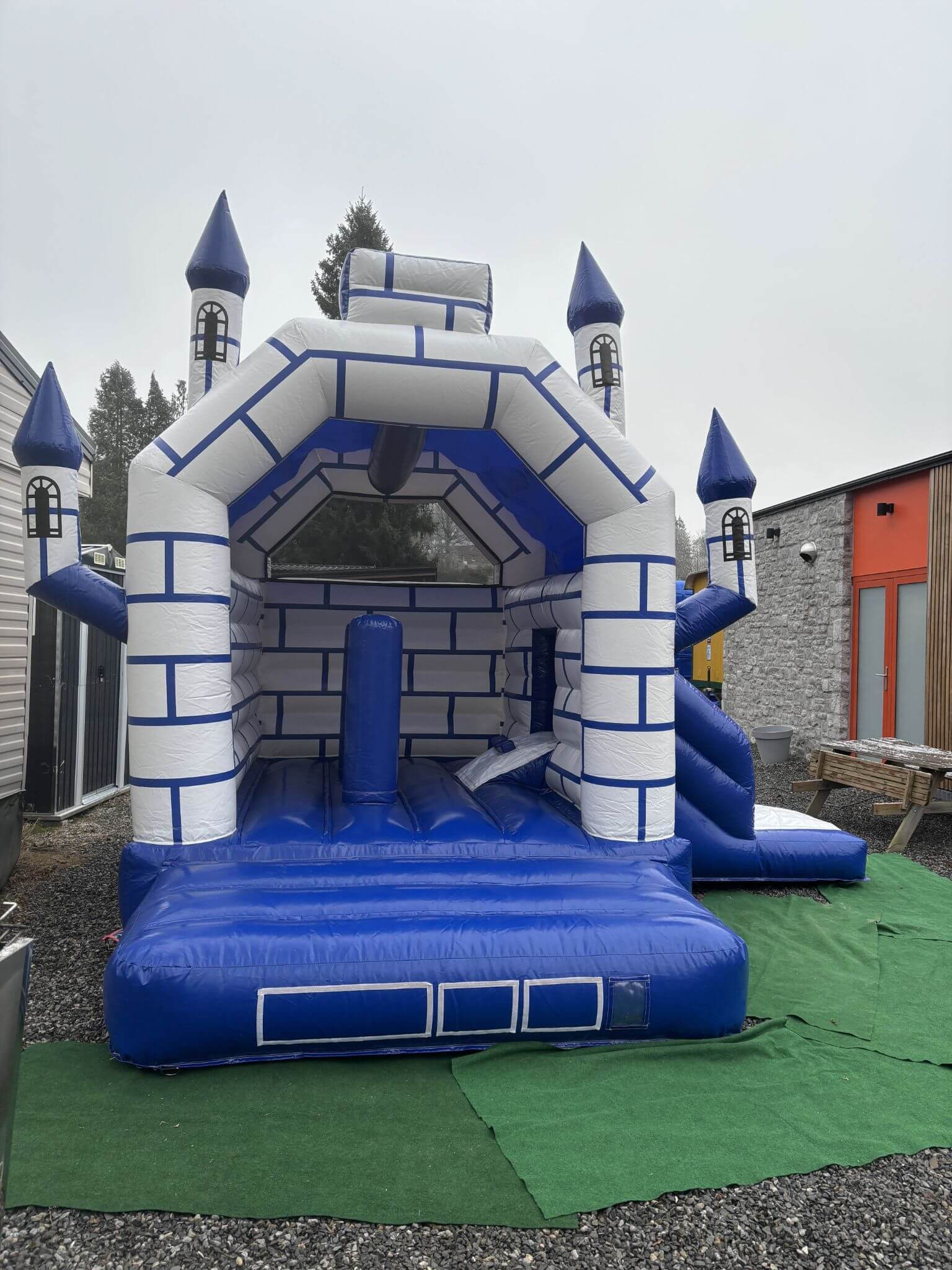 Château gonflable Château fort