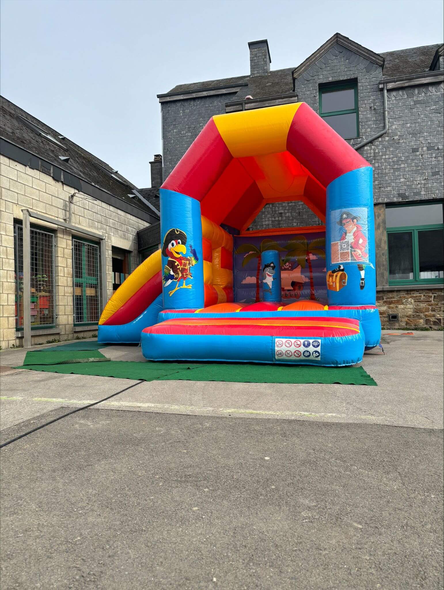 Château gonflable Pirate